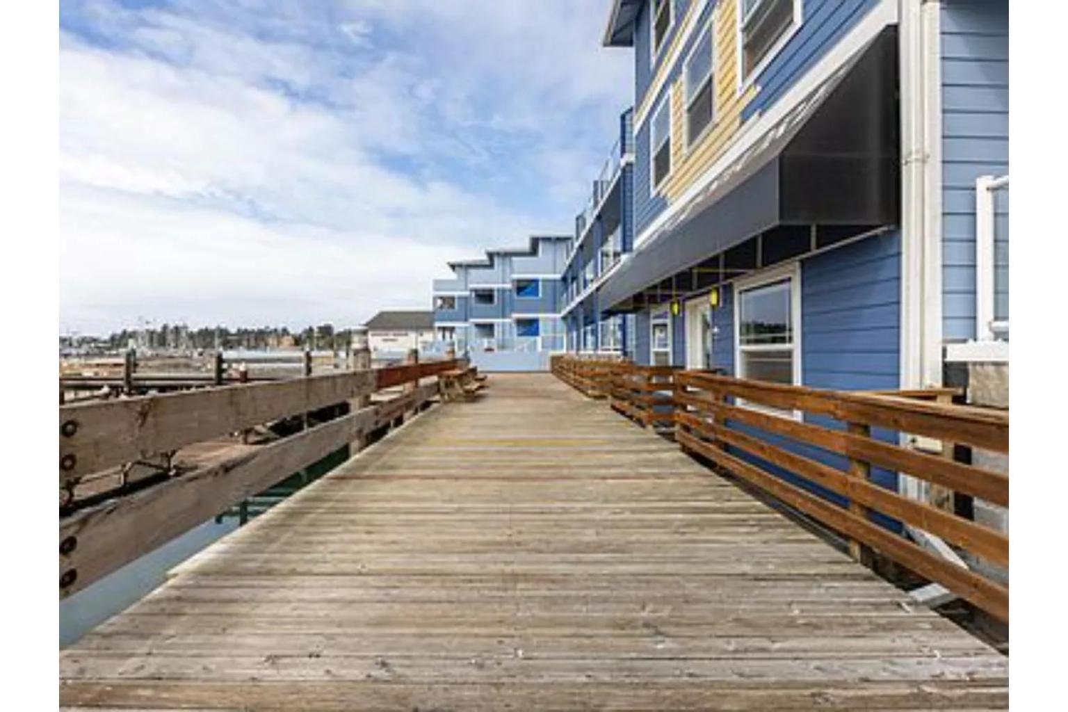 The Landing At Newport Condominium Hotel Exteriér fotografie