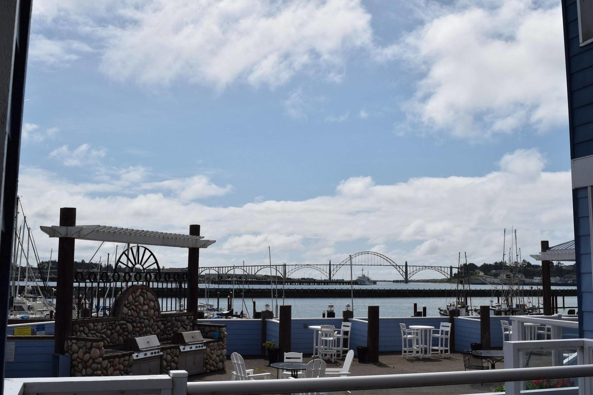 The Landing At Newport Condominium Hotel Exteriér fotografie